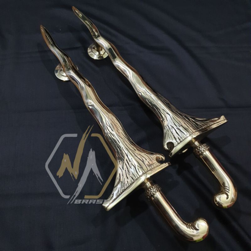 Handle Pintu Rumah Gagang Pintu Rumah Bahan Kuningan Motif Keris Panjang 50 cm