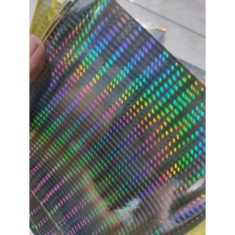 STICKER HOLOGRAM TIPIS MOTIF GARIS