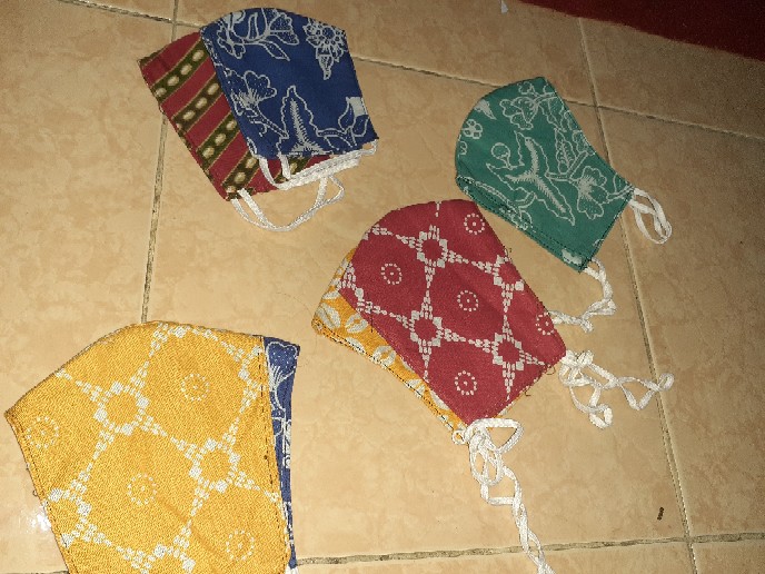 Masker Kain Batik Anak 3 Ply Headloop Dan Earloop