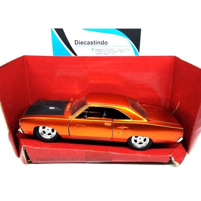 maddox - Jada 1:32 - Dom's Plymouth Road Runner