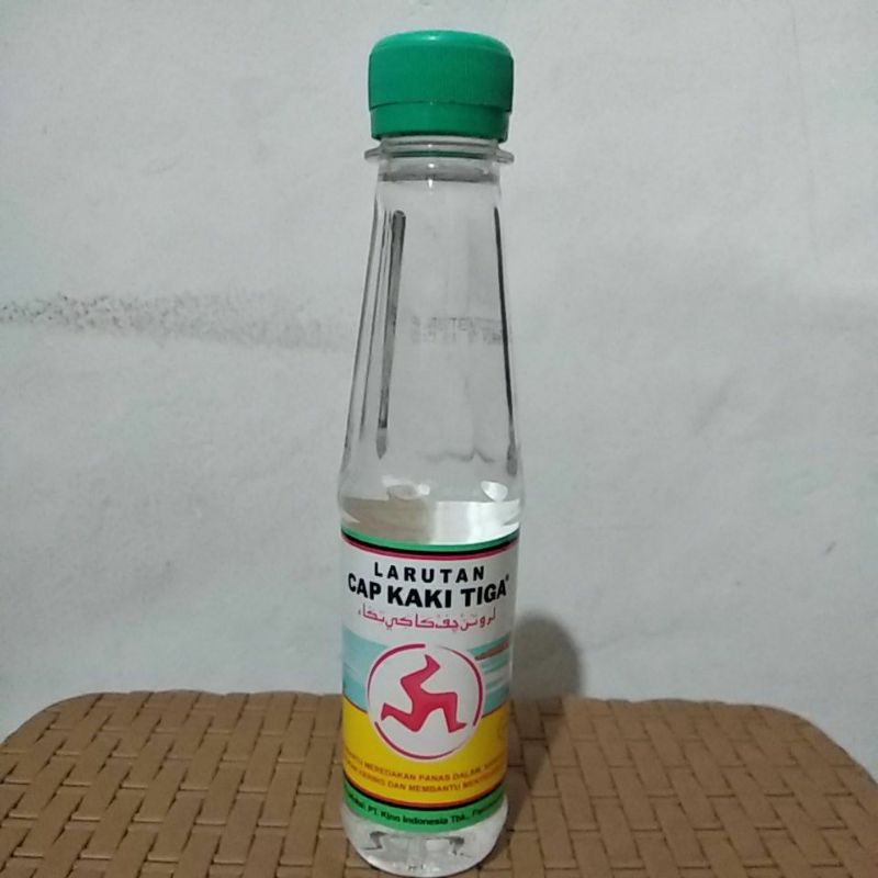 

Larutan Cap Kaki Tiga 200 ml