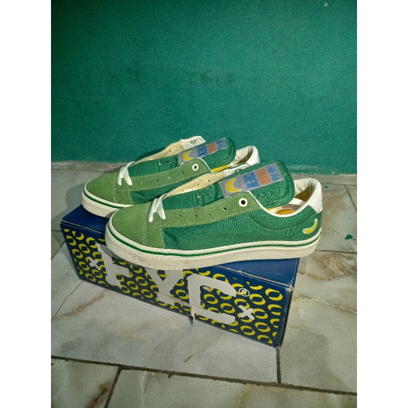 FYC caven green yellow