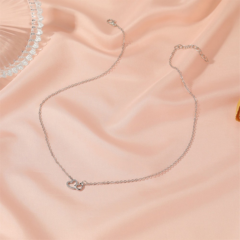 kalung rantai wanita Cinta Kalung Persik Ganda Liontin Hati Wanita Fashion Rantai Klavikula Perhiasan Aksesoris