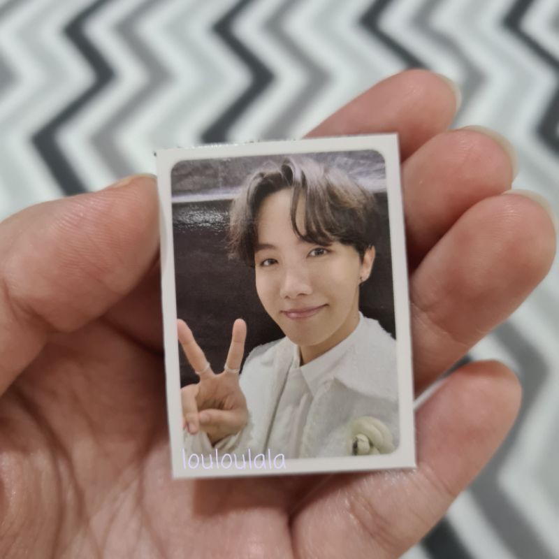 BOOKED POB BTS Be Essential Japan Magnet Jhope