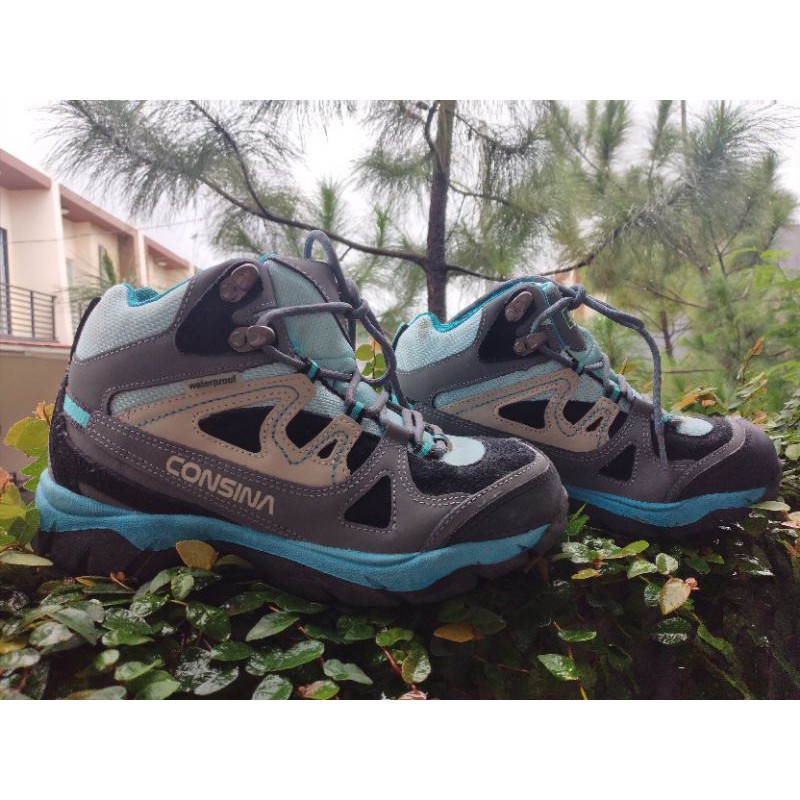 sepatu consina alpine women series