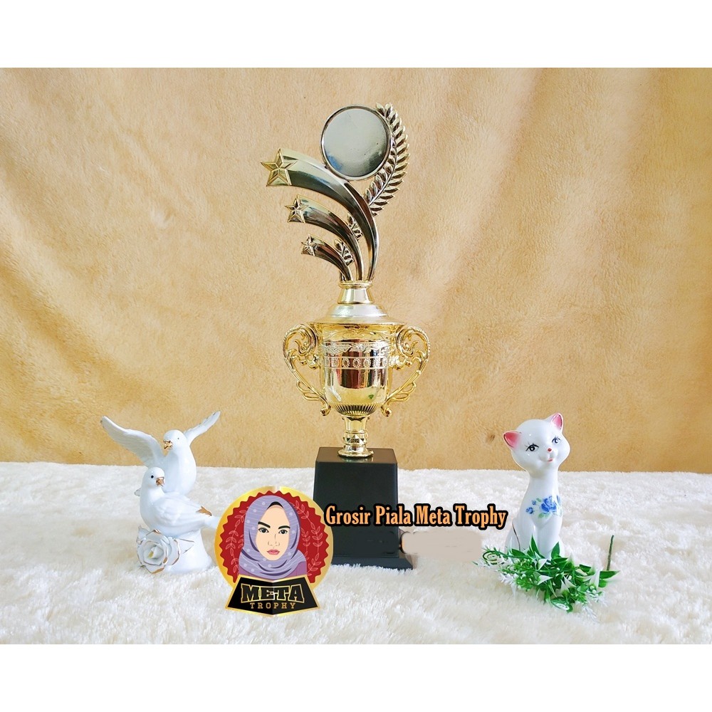 Piala Juara MURAH J3 Fashion Show Musik Seni