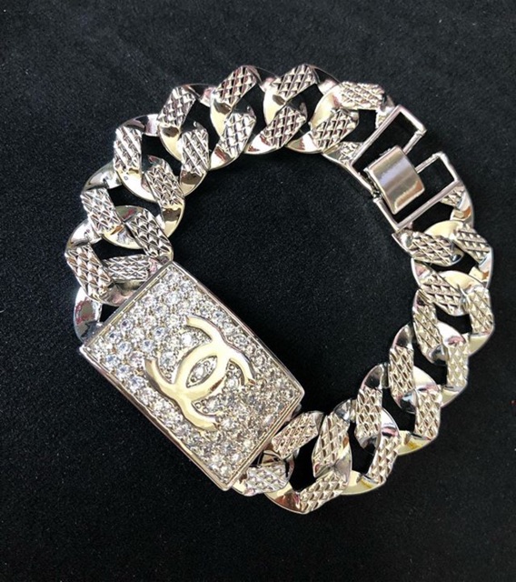 Gelang Chanel Silver Titanium Termurah