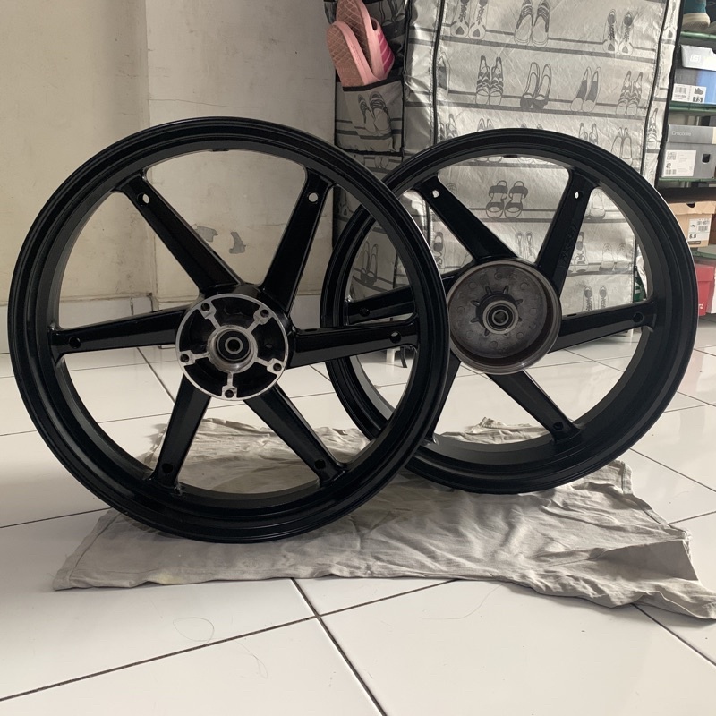 VELG RACING LEBAR ROSSI YAMAHA VIXION