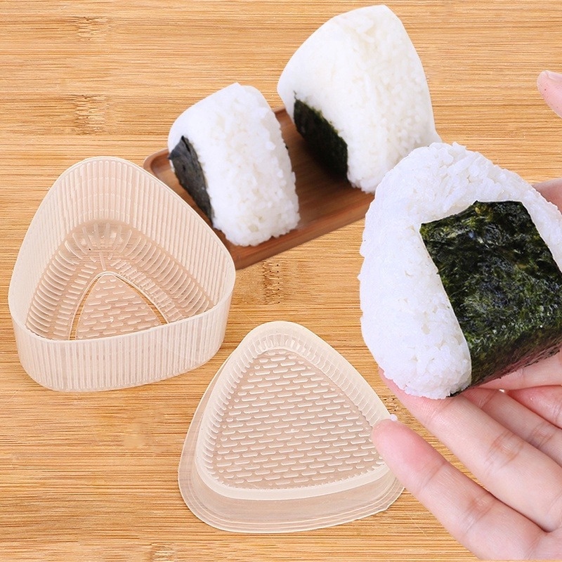 2pcs Cetakan Sushi / Onigiri / Bento Bentuk Segitiga Bahan Plastik