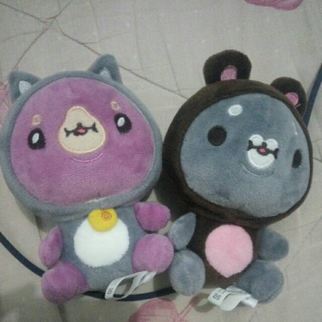Twotuckgom Keyring with Costume