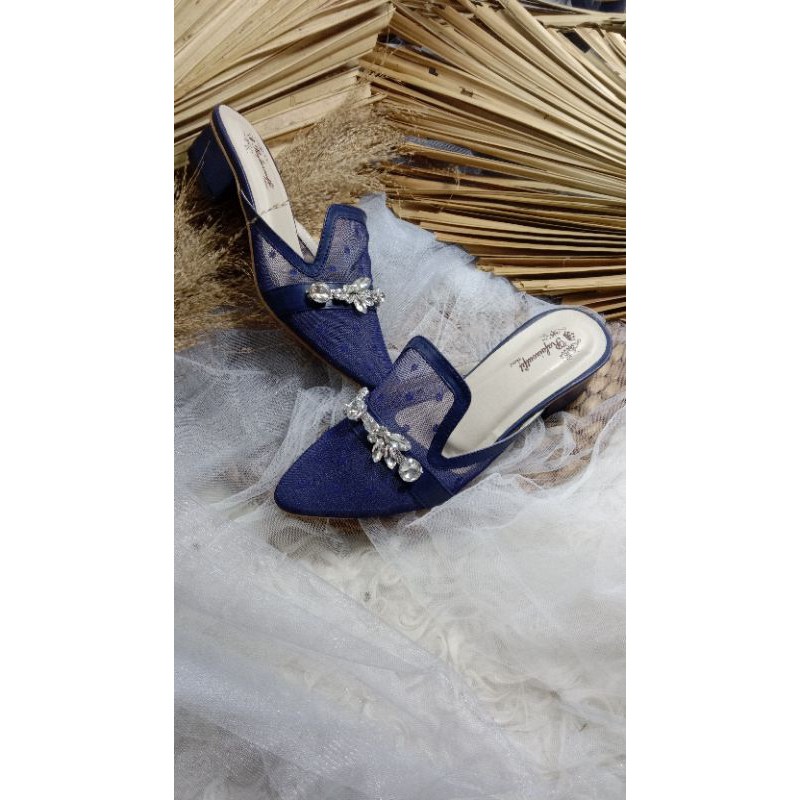 Maura navy tinggi 3cm hak tahu block
