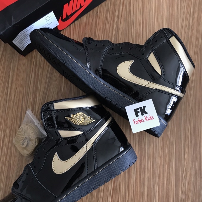 AIR JORDAN 1 RETRO HIGH BLACK METALLIC GOLD 2020