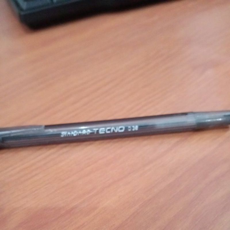 

pulpen berwarna dan estetik