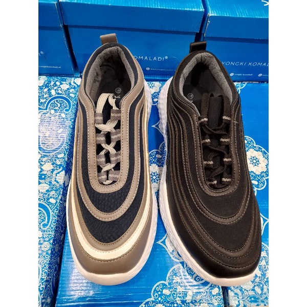sepatu casual pria yongki komaladi 39-43