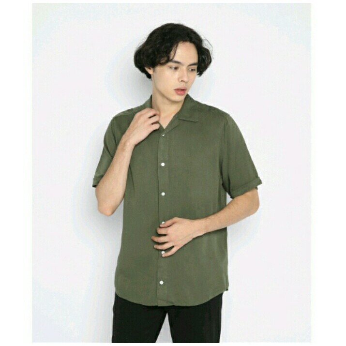 Kemeja Hawai Katun Rayon Lengan Pendek Pria - Shirt Man Kasual kemeja polos bahan katun rayon adem dan enak d pakai Sipolos Bowling Shirt Kemeja Polos Katun Rayon Lengan Pendek Regular Fit