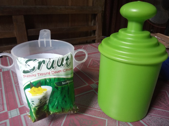 Cetakan Cendol Dawet Sruut Mr. Food (1 Set + Bonus Tepung Cendol Random)