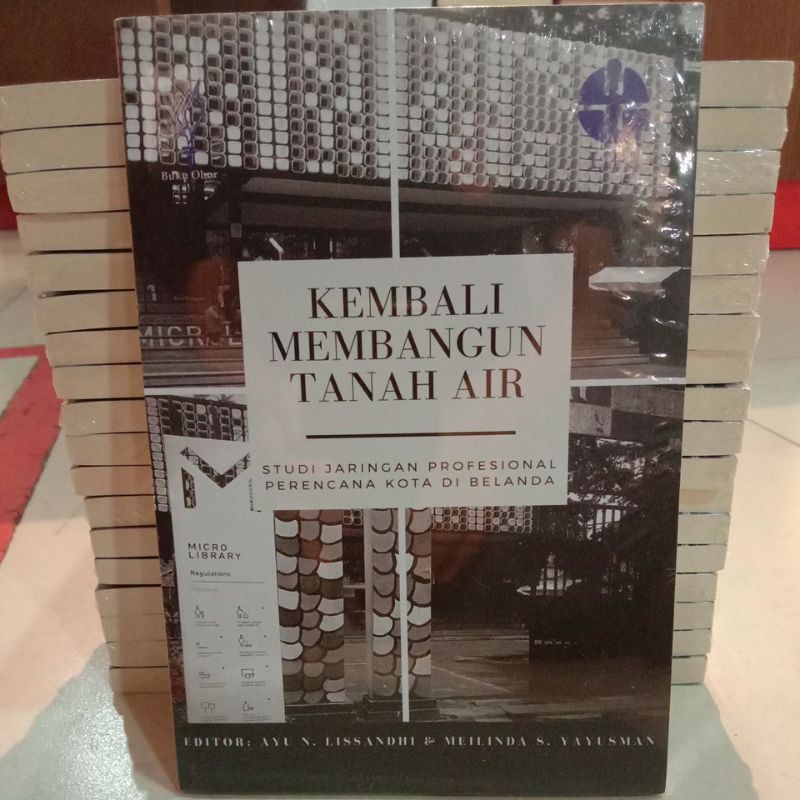 BUKU KEMBALI MEMBANGUN TANAH AIR