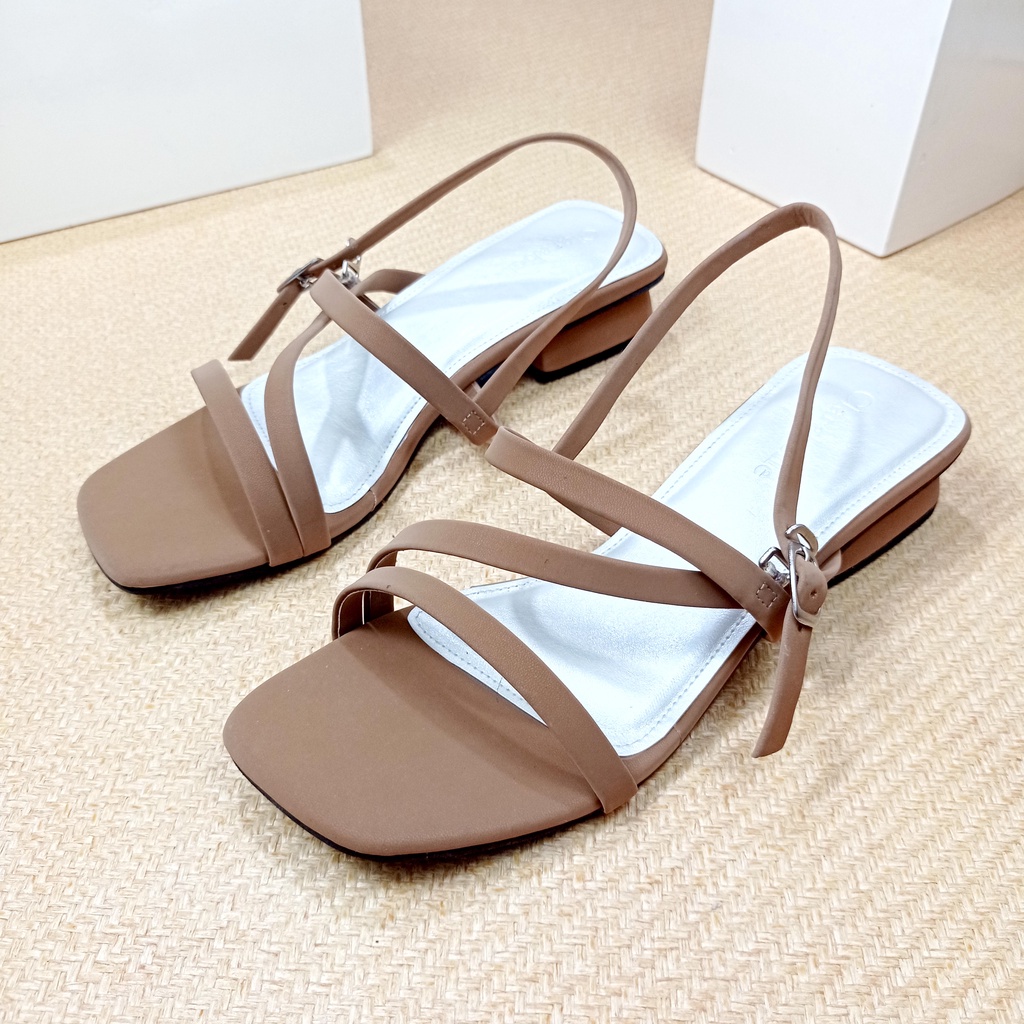 Clarabelle Cherly Sandal Wanita