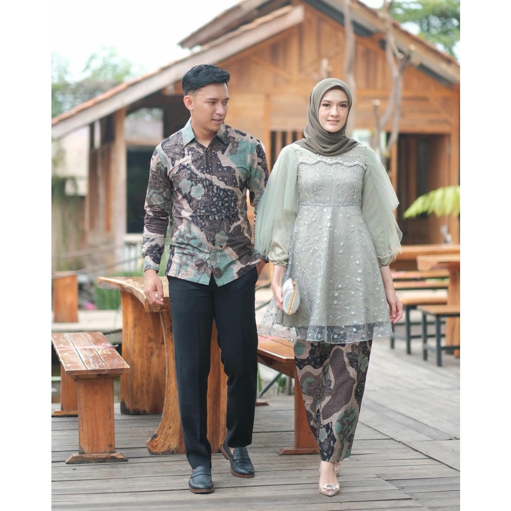 KHANSABATIK TERBARU! SET KEBAYA COUPLE LUNA SERIES GREENTEA KEBAYA BROKAT VELVET MIX TILLE MUTIARA BAJU SARIMBIT KONDANGAN TUNANGAN KEBAYA COUPLE KELUARGA KEKINIAN 2022 FASHION MUSLIM WANITA BAJU LAMARAN MOTE MIX TILE 2 LAYER