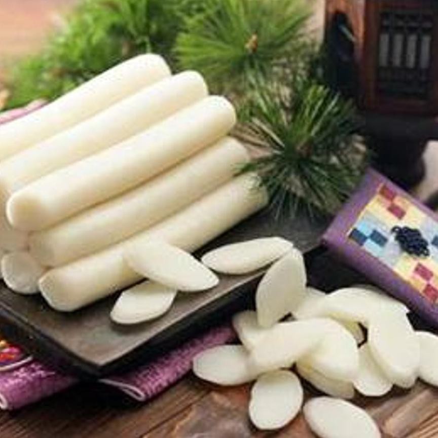 

TERBARU TTEOKBOKKI / TOKPOKI 1KG FRESHLY MADE TTEOK KOREAN RICE CAKE PLAZA KOREA**
