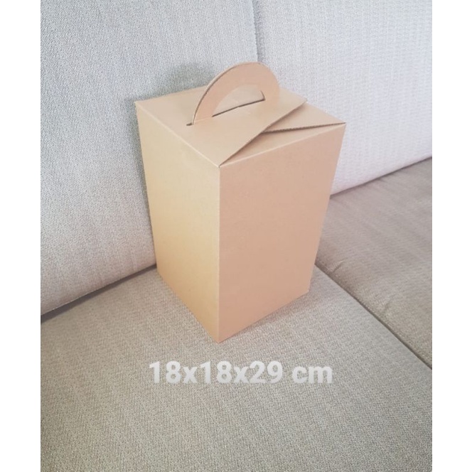 

Kardus Box uk. 18x18x29 cm Kotak Karton Die Cut Tenteng DT