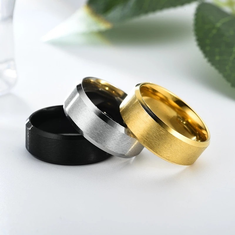 Cincin Bahan Stainless Steel Warna Matte Gaya Punk Minimalis Untuk Pria