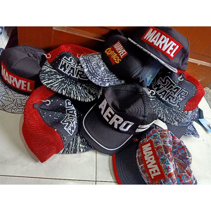 Topi Marvel Avenger branded Matahari