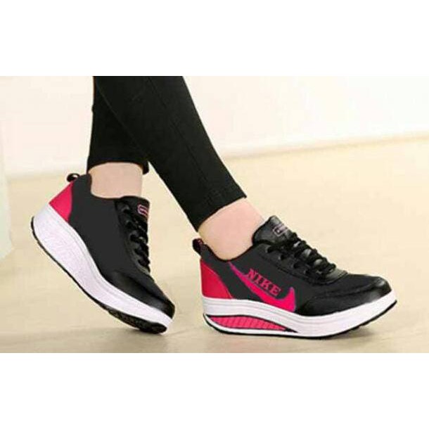sepatu olahraga wanita sport