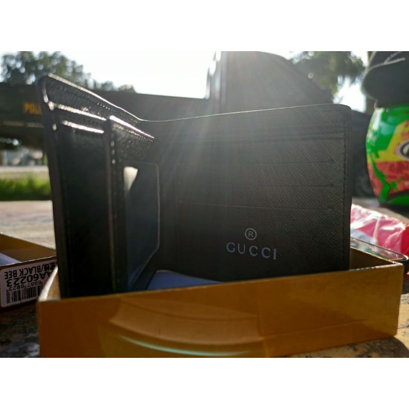 GUCCI BLACK BEE WALLET