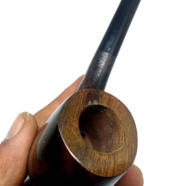 Cangklong tembakau dari tanduk