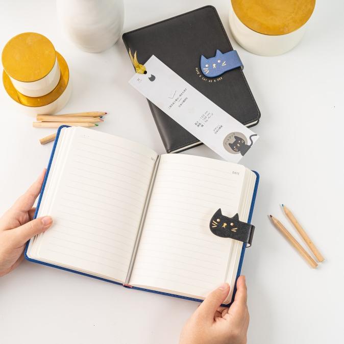 

UCHII Premium NEKO Notebook Set Bookmark | Buku Catatan Agenda Kancing
