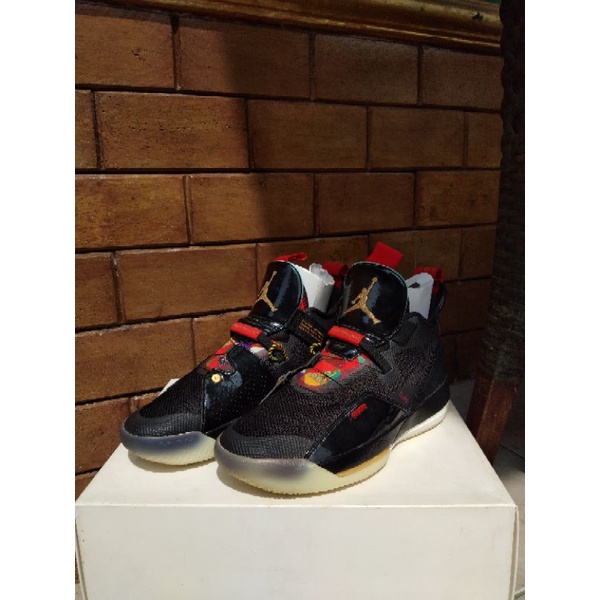 AIR JORDAN 33