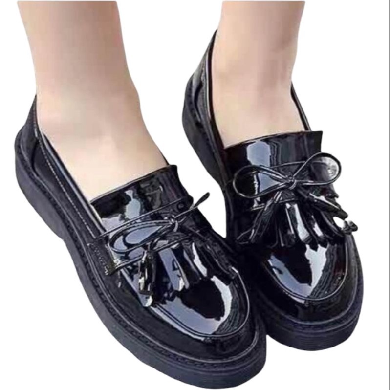 Sepatu Docmart Wanita Korea Hitam / Sepatu Loafers Wanita Terbaru / Sepatu Flat Wanita Kekinian / Bisa Cod