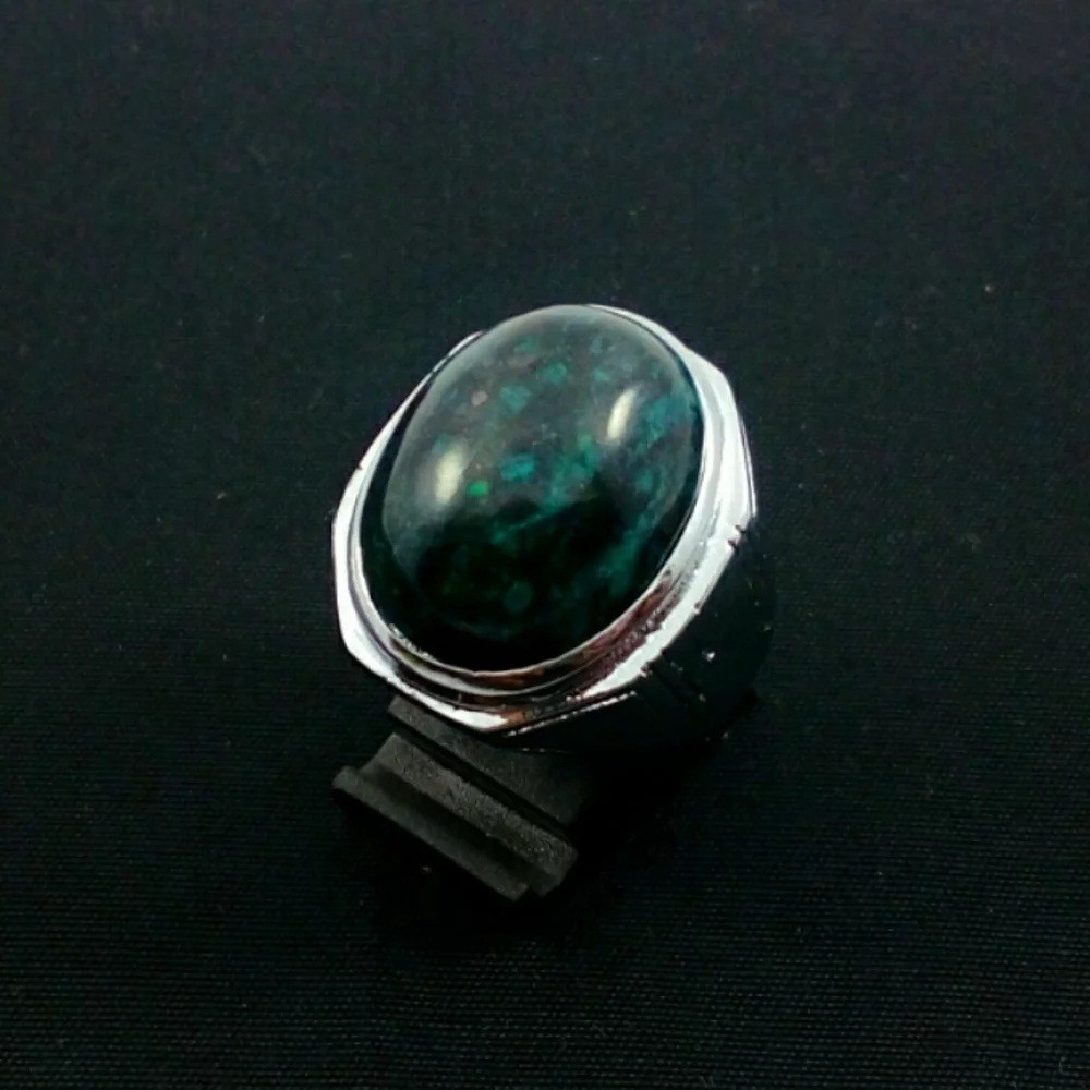 Cincin Batu Badar Besi Hijau Warna Seperti Bacan