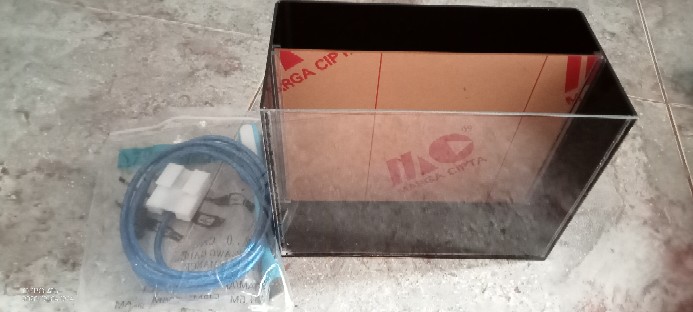 Acrylic Soliter Aquarium + Lampu Selfi Ukuran 15x10x20