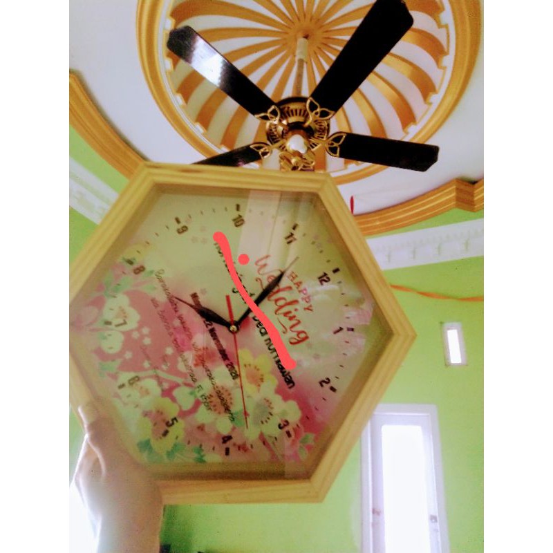 hexagonal jam / jam dinding / kado ultah /kado wisuda /kado elegan