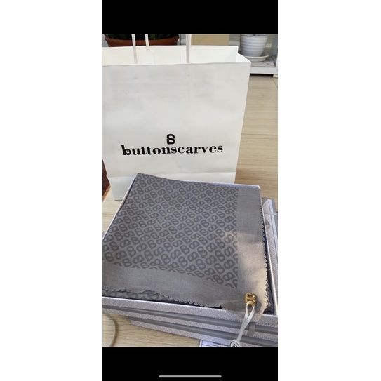 buttonscarves tapis square fosil