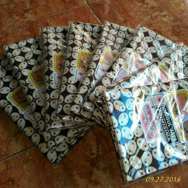 Kain batik kawung lasem