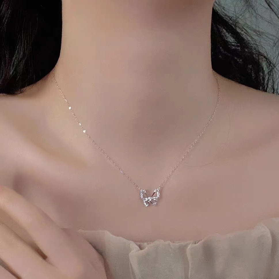 Kalung Rantai Klavikula Desain Pita Aksen Berlian Gaya Jepang Korea