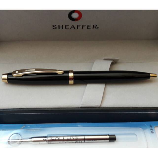 

Paket 1 Klik: 1pcs Sheaffer SGC100 Glossy Black GT Ballpoint + 1pcs Refill Ballpoint