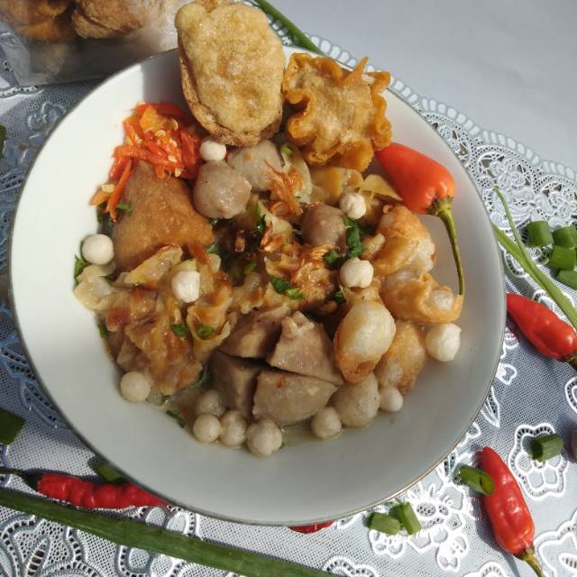 

Cuanki Instan Food / Cuanki Bakso Sapi Asli Bandung Bukan siomay Lidah/Sambal Cabe Sehot/Cemilan