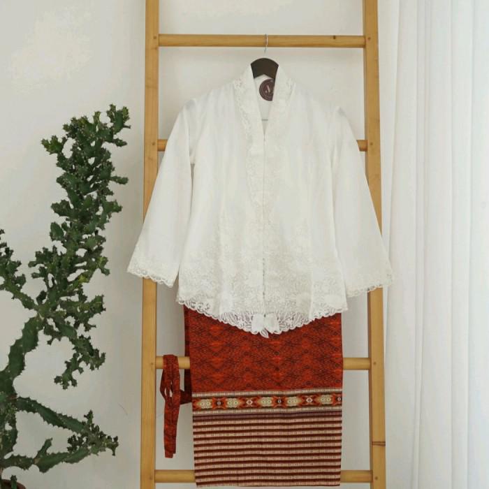 Dores Kebaya Encim Malika-Putih Lengan Panjang - Xxxl