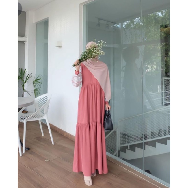 Naura Dress by Evolvere