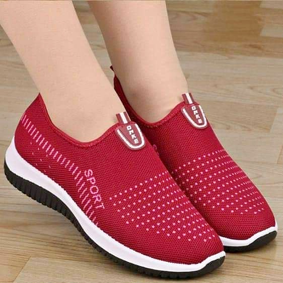 Sepatu Wanita Slip on Casual Tanpa tali Terlaris