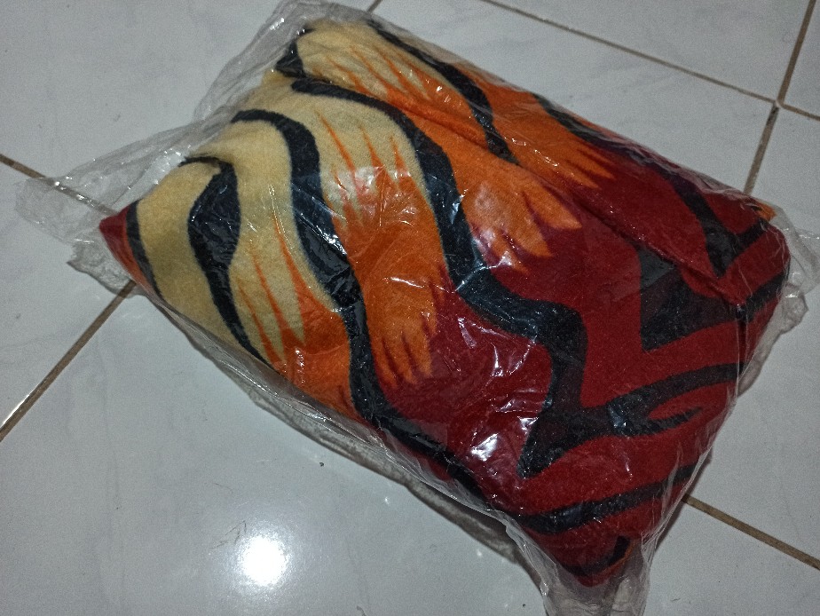 Selimut Murah - Sf350 Selimut Bulu Motif Dewasa 135x180 Import Murah Kualitas Terbaik
