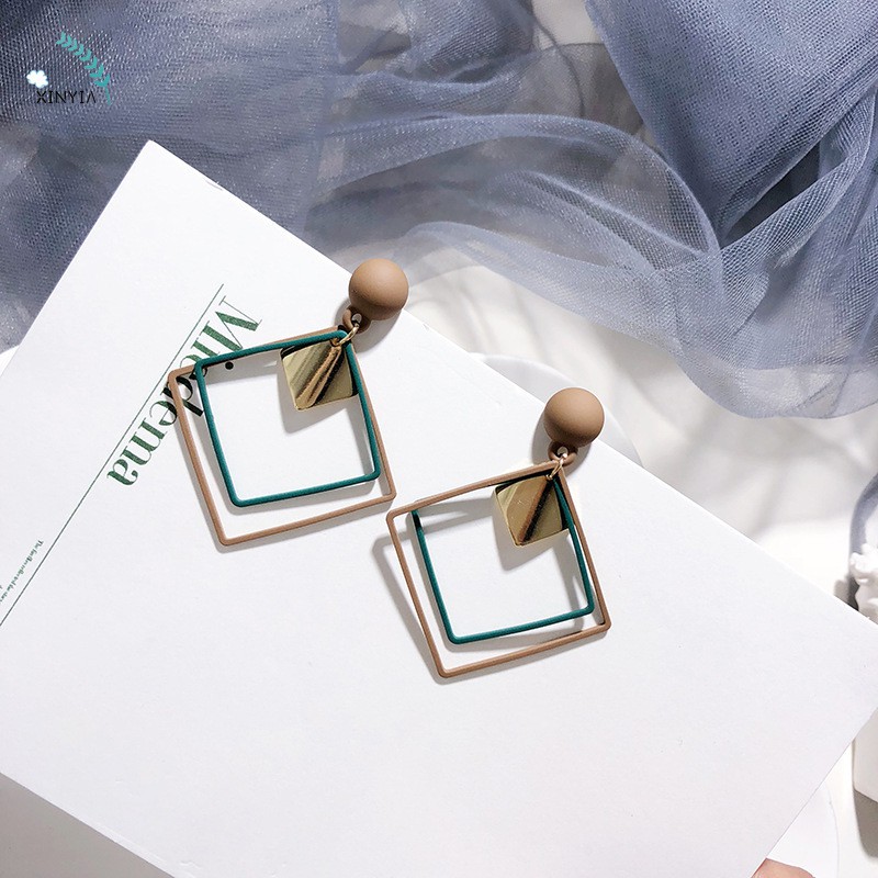 3 Warna Anting Wanita Tusuk Motif Geometri Hias Berlian Imitasi Ala Fashion Earring