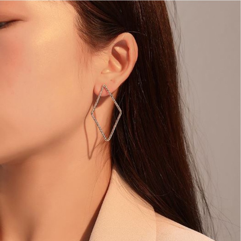 Anting Set Korea 6 Pasang Anting Tusuk Hoops dan Rumbai Dalika