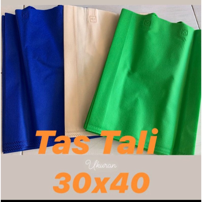 

Goodie Bag Handle Lipat Samping 30x40 - Tas Spunbond Polos - Tas Kain Polos - Tas Promosi Polos