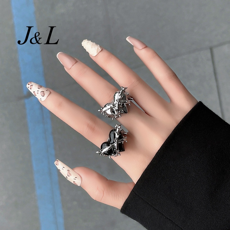 Fashion Ring Jewelry Trendy Alloy Heart Finger Ring for Women