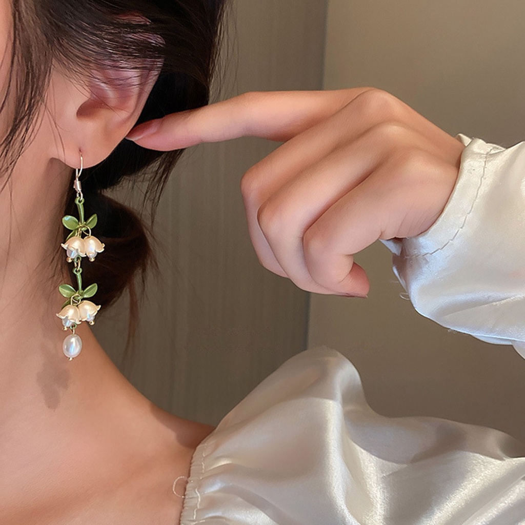 Hu Hu Hu Hu Hu Alat Bantu Pasang Kacamata♡ 1 Pasang Anting Kait Desain Daun Hijau Aksen Mutiara Tiruan Untuk Hadiah